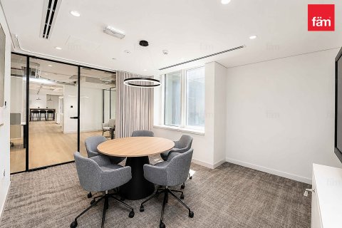 Office in Sheikh Zayed Road, Dubai 1064.9 sq.m. № 109342 - photo 5