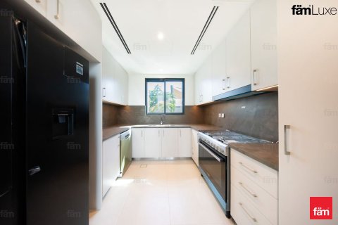 Villa en Dubai, 4 dormitorios, 456.9 m², № 109347 - foto 4