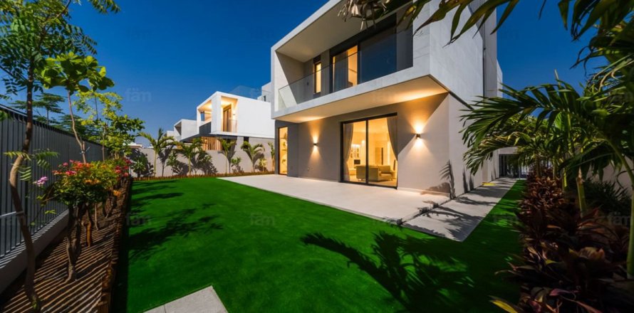 Villa en Dubai, 4 dormitorios, 456.9 m², № 109347