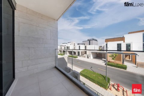 Villa en Dubai, 4 dormitorios, 456.9 m², № 109347 - foto 5