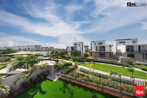 Villa en Dubai, 4 dormitorios, 456.9 m², № 109347 - foto 11