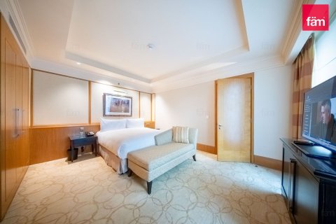 Apartment in DIFC, Dubai 1 bedroom, 84 sq.m. № 109343 - photo 2