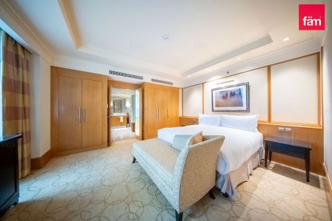 Apartment in DIFC, Dubai 1 bedroom, 84 sq.m. № 109343 - photo 5