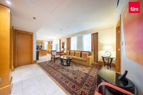 Apartment in DIFC, Dubai 1 bedroom, 84 sq.m. № 109343 - photo 17