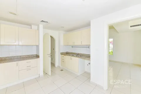 Townhouse in Springs 12, The Springs, Dubai 3 bedrooms, 209 sq.m. № 122866 - photo 7