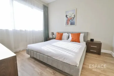 Apartment in Dubai Marina, Dubai 4 bedrooms, 228 sq.m. № 122864 - photo 4