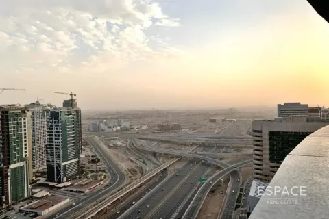 Apartment in Dubai Marina, Dubai 4 bedrooms, 228 sq.m. № 122864 - photo 9