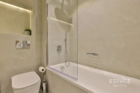 Apartment in Dubai Marina, Dubai 4 bedrooms, 228 sq.m. № 122864 - photo 7