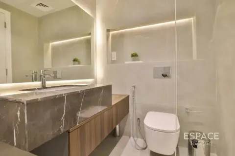 Apartment in Dubai Marina, Dubai 4 bedrooms, 228 sq.m. № 122864 - photo 5