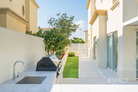 Villa in The Springs, Dubai 4 bedrooms, 209 sq.m. № 122868 - photo 20