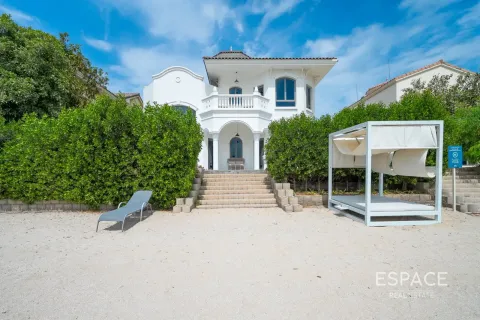Villa in Palm Jumeirah, Dubai 4 bedrooms, 465 sq.m. № 122863 - photo 13