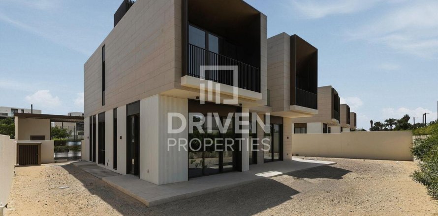 Villa in Dubai Hills Estate, Dubai 5 bedrooms, 853.59 sq.m. № 128901