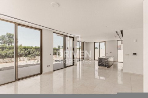 Villa in Dubai Hills Estate, Dubai 5 bedrooms, 853.59 sq.m. № 128901 - photo 6
