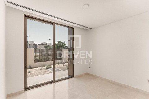 Villa in Dubai Hills Estate, Dubai 5 bedrooms, 853.59 sq.m. № 128901 - photo 5
