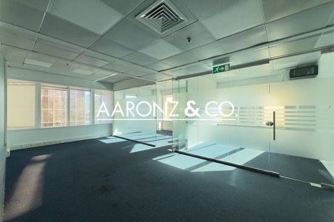 Снять в аренду офис в Sheikh Zayed Road, Дубай: 372м², № 78278 - фото 13
