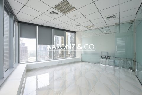 Office in Jumeirah Lake Towers, Dubai 98.3 sq.m. № 78283 - photo 3
