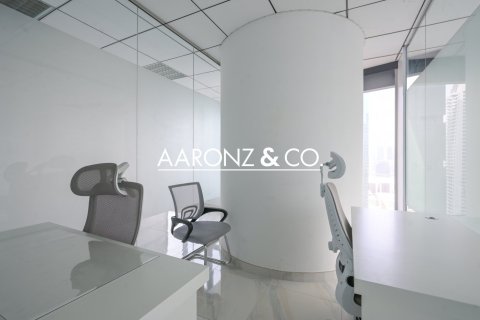 Office in Jumeirah Lake Towers, Dubai 98.3 sq.m. № 78283 - photo 6