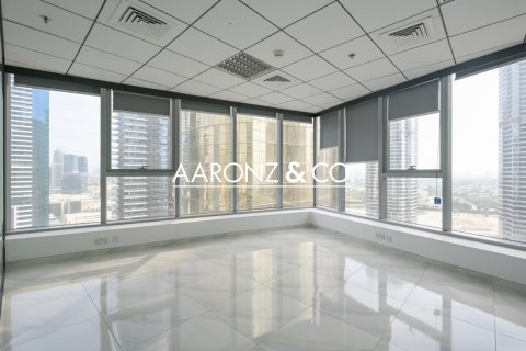 Office in Jumeirah Lake Towers, Dubai 98.3 sq.m. № 78283 - photo 1