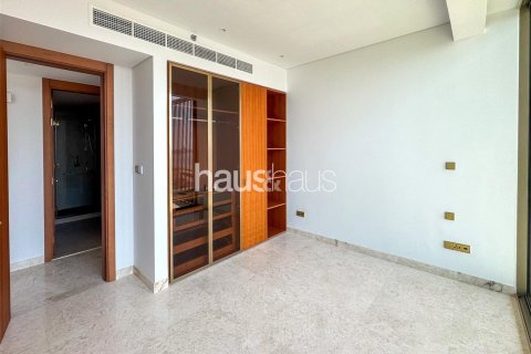 Apartment in Palm Jumeirah, Dubai 2 bedrooms, 131 sq.m. № 45109 - photo 6