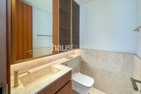 Apartment in Palm Jumeirah, Dubai 2 bedrooms, 131 sq.m. № 45109 - photo 5