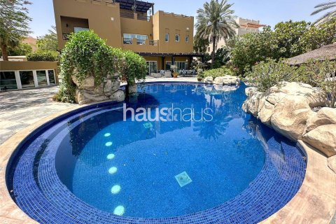 فيلا في المرابع العربية, دبي 6 غرف نوم , 895 م² رقم 45108 - صورة 18