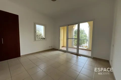 Снять в аренду таунхаус в Арабиан Ранчес, Дубай: 3 спальни, 301м², № 71270 - фото 9