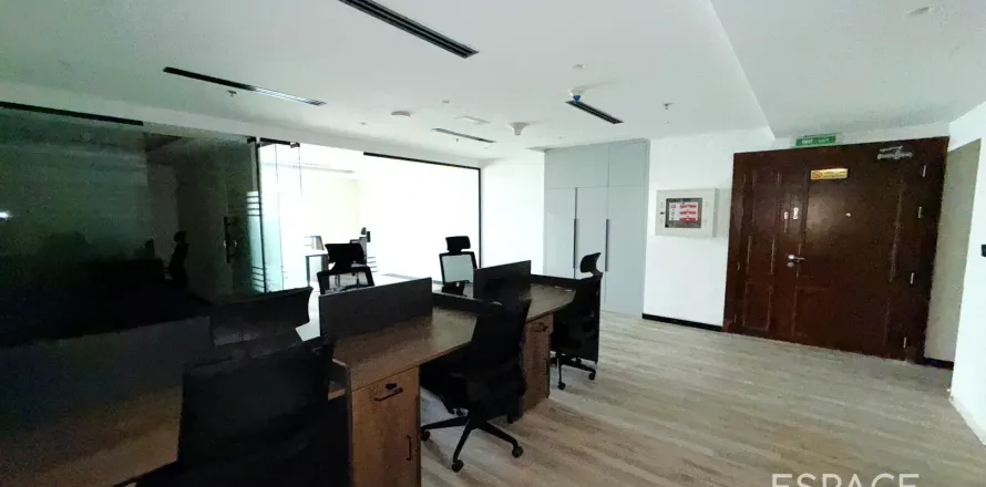 Office in Jumeirah Lake Towers, Dubai 71 sq.m. № 71269