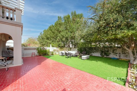 Снять в аренду таунхаус в Jumeirah Village Triangle, Дубай: 2 спальни, 275м², № 71268 - фото 17