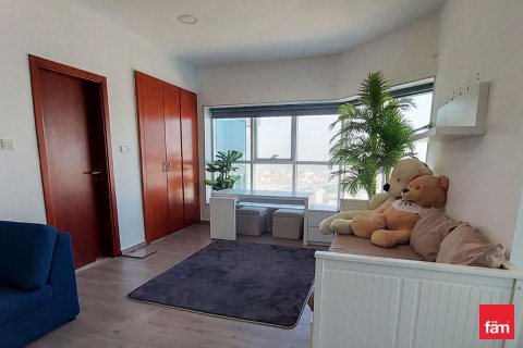 Купить квартиру в Дубае: 1 спальня, 70м², № 97727 - фото 3