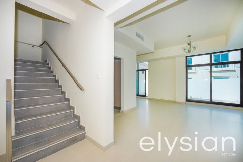 Купить виллу в District 11, Мохаммед Бин Рашид Сити, Дубай: 4 спальни, 288м², № 37889 - фото 8