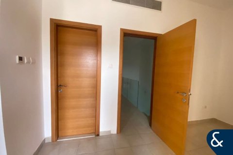 Villa en Jumeirah Village Circle, Dubai, 4 dormitorios, 236 m², № 75674 - foto 19