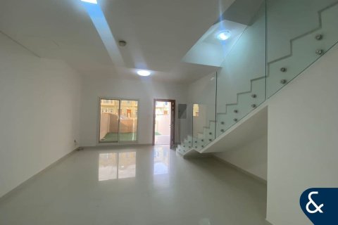 Villa en Jumeirah Village Circle, Dubai, 4 dormitorios, 236 m², № 75674 - foto 8