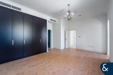 Villa in Sienna Lakes, Jumeirah Golf Estates, Dubai 5 bedrooms, 697 sq.m. № 75678 - photo 10