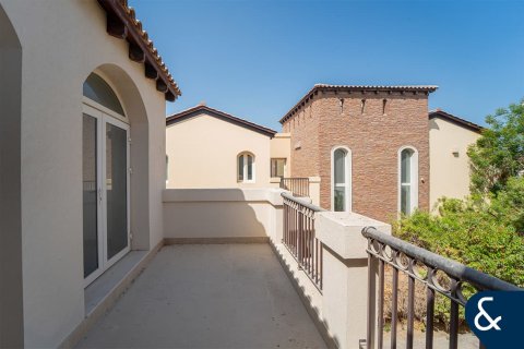 Villa in Sienna Lakes, Jumeirah Golf Estates, Dubai 5 bedrooms, 697 sq.m. № 75678 - photo 15