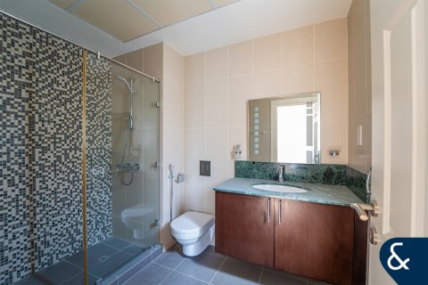 Villa in Sienna Lakes, Jumeirah Golf Estates, Dubai 5 bedrooms, 697 sq.m. № 75678 - photo 12