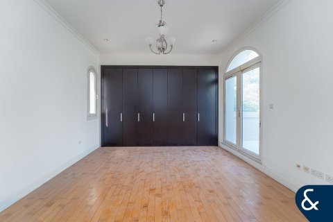 Villa in Sienna Lakes, Jumeirah Golf Estates, Dubai 5 bedrooms, 697 sq.m. № 75678 - photo 7