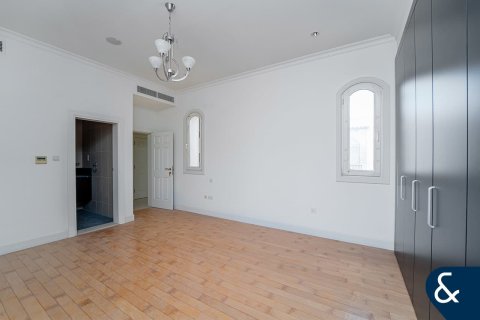 Villa in Sienna Lakes, Jumeirah Golf Estates, Dubai 5 bedrooms, 697 sq.m. № 75678 - photo 8