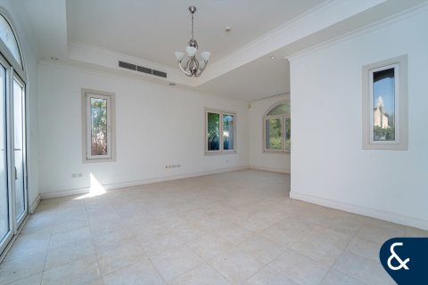 Villa in Sienna Lakes, Jumeirah Golf Estates, Dubai 5 bedrooms, 697 sq.m. № 75678 - photo 5