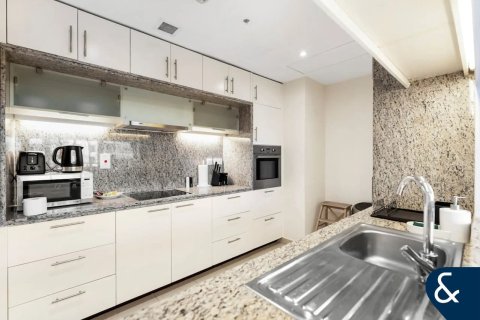 Apartment in Downtown Dubai (Downtown Burj Dubai), Dubai 1 bedroom, 105 sq.m. № 75677 - photo 12