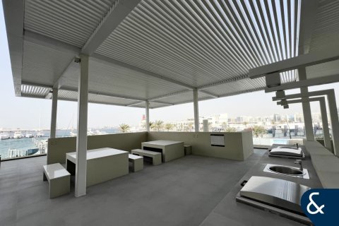 Apartment in SEAGATE in Dubai 2 bedrooms, 102 sq.m. № 99127 - photo 14