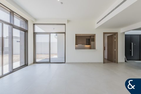 Villa in Al Furjan, Dubai 4 bedrooms, 335 sq.m. № 76069 - photo 4