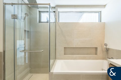 Villa in Al Furjan, Dubai 4 bedrooms, 335 sq.m. № 76069 - photo 24