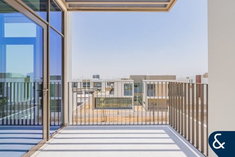 Villa in Al Furjan, Dubai 4 bedrooms, 335 sq.m. № 76069 - photo 18