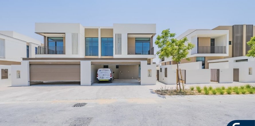 Villa in Al Furjan, Dubai 4 bedrooms, 335 sq.m. № 76069