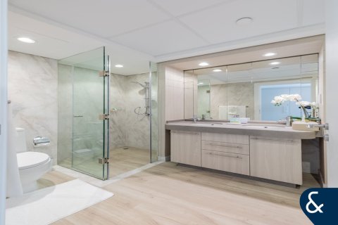 Apartment in Downtown Dubai (Downtown Burj Dubai), Dubai 2 bedrooms, 125 sq.m. № 76075 - photo 13