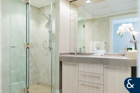 Apartment in Downtown Dubai (Downtown Burj Dubai), Dubai 2 bedrooms, 125 sq.m. № 76075 - photo 20