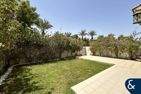 Villa in Mira, Reem, Dubai 3 bedrooms, 235 sq.m. № 76072 - photo 2
