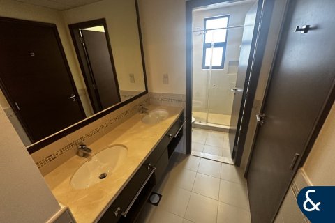 Villa in Mira, Reem, Dubai 3 bedrooms, 235 sq.m. № 76072 - photo 17