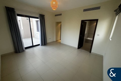 Villa in Mira, Reem, Dubai 3 bedrooms, 235 sq.m. № 76072 - photo 10