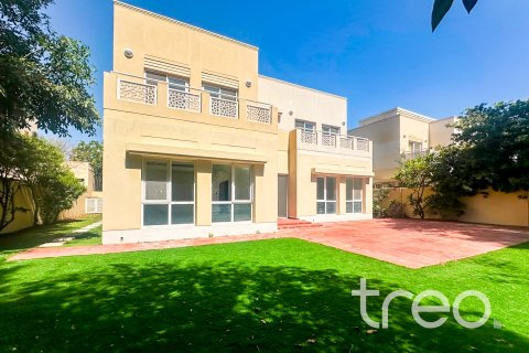 Villa in Meadows, Dubai 4 bedrooms, 553.33 sq.m. № 136257 - photo 5